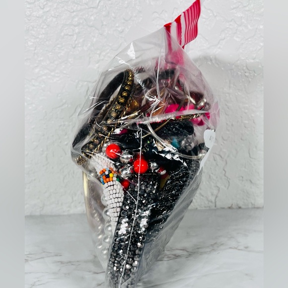 Bag Of Bracelets - Picture 5 of 6